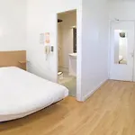 Hotel Les Colombes *