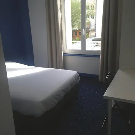 Les Colombes Szálloda