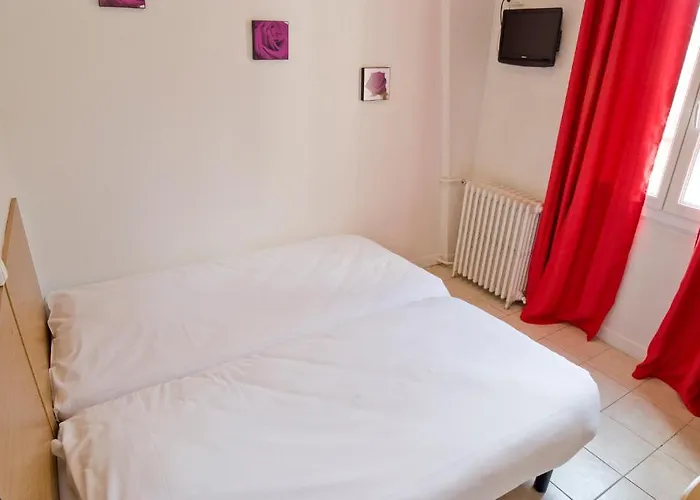 Szálloda Les Colombes *