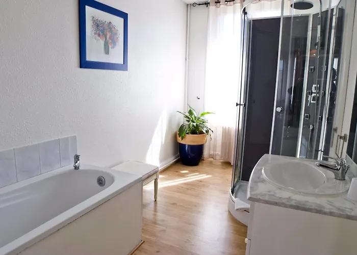 Szálloda Les Colombes *